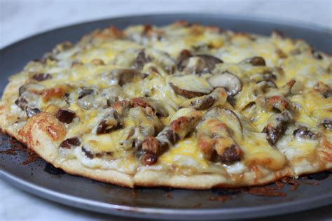 Steak and cheese pizza. Things To Know About Steak and cheese pizza. 